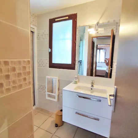Dom wakacyjny Le Chant De La Pique, Maison T4, Jardin, Parking Gratuit, Wifi, 6 Personnes *