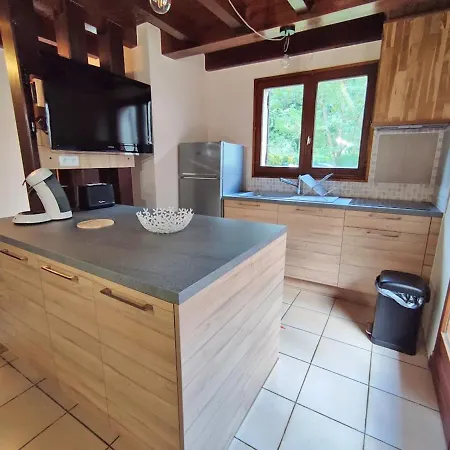 Dom wakacyjny Le Chant De La Pique, Maison T4, Jardin, Parking Gratuit, Wifi, 6 Personnes Bagnères-de-Luchon
