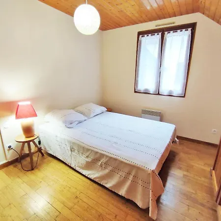 Dom wakacyjny Le Chant De La Pique, Maison T4, Jardin, Parking Gratuit, Wifi, 6 Personnes
