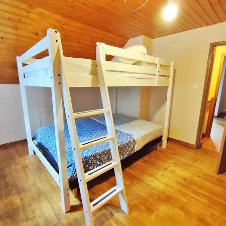 Дом отдыха Le Chant De La Pique, Maison T4, Jardin, Parking Gratuit, Wifi, 6 Personnes