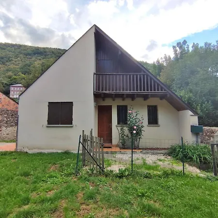 Dom wakacyjny Le Chant De La Pique, Maison T4, Jardin, Parking Gratuit, Wifi, 6 Personnes Bagnères-de-Luchon
